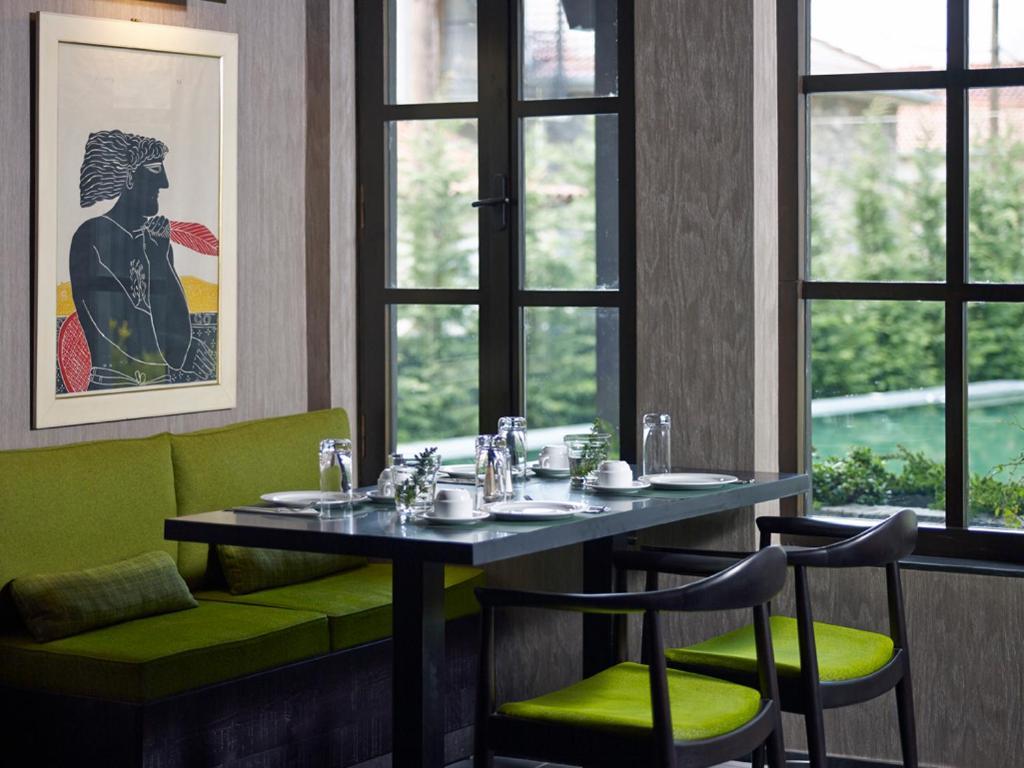 Art Mainalon Hotel Vytina Zewnętrze zdjęcie